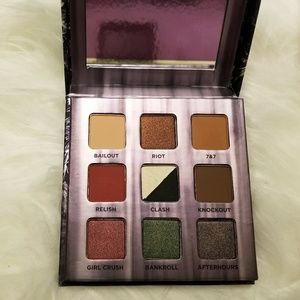 NWOT! Urban Decay Cosmetics Troublemaker